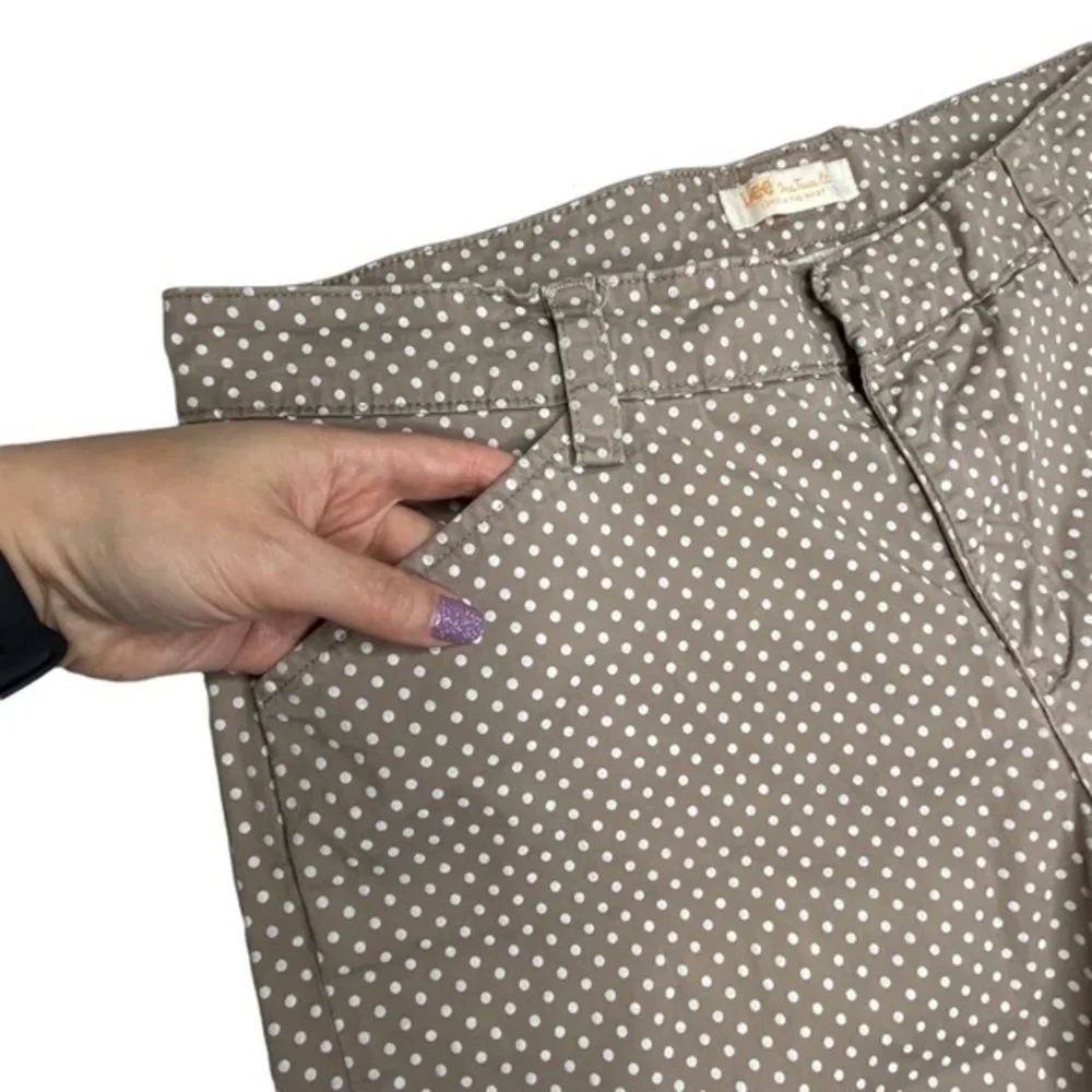 Lee Shorts One True Fit Lower On The Waist Size 14 Polka Dot‎ Tan White Bermuda